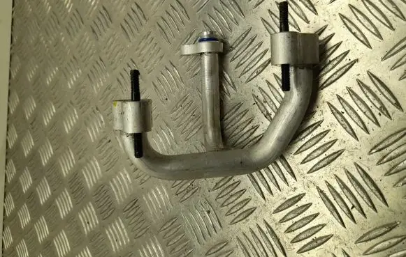 KIA EV6 Air conditioning (A/C) pipe/hose 690690