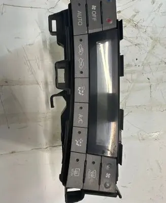 Toyota Prius (XW30) Climate control unit 75D726