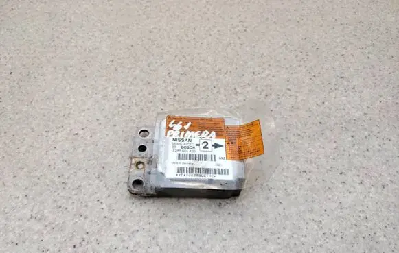 Nissan Primera Airbag control unit/module 0285001420 98820AV200