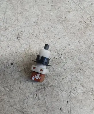 Peugeot Expert Clutch pedal sensor 