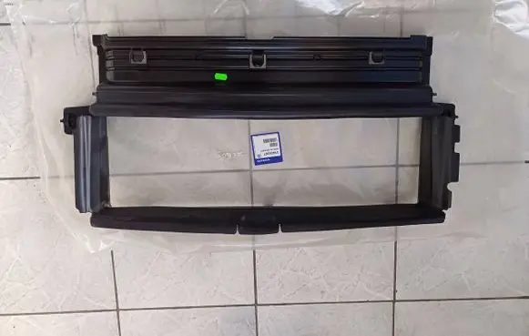 Volvo XC60 Intercooler air channel guide 31425367