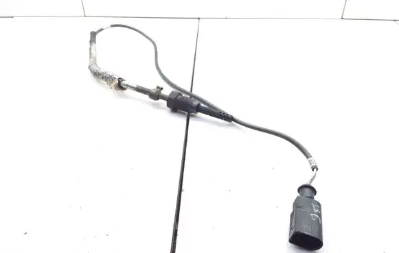 Volkswagen PASSAT B6 Lambda probe sensor