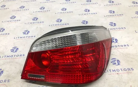 BMW 5 E60 E61 Rear/tail lights 6810768