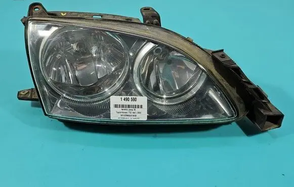 Toyota Avensis T220 Headlight/headlamp IMPRK1490590