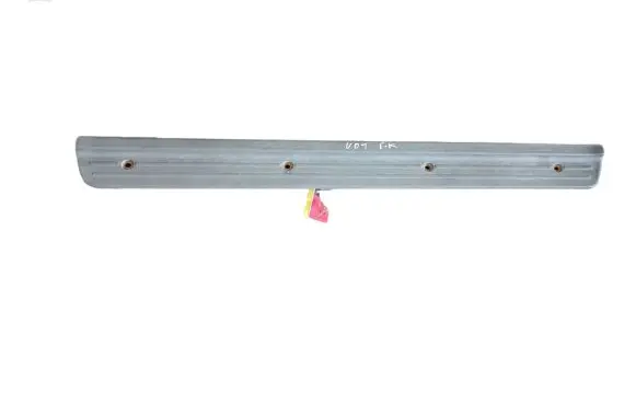 Mitsubishi Pajero Sport I Rear sill trim cover MR227571