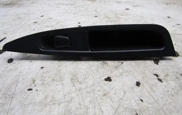 Nissan Qashqai Quarter vent window switch 829614EA0AX