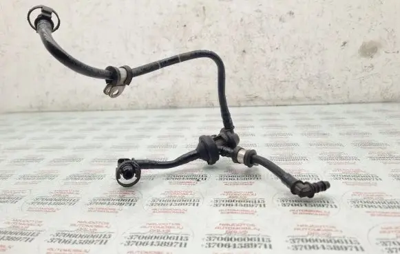 Seat Exeo (3R) Vacuum line/pipe/hose 06F133781M