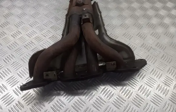 Mazda 6 Exhaust manifold