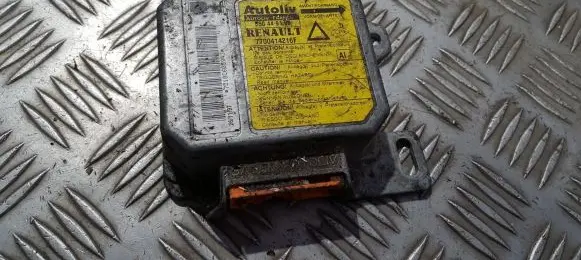 Renault Laguna I Airbag control unit/module 7700414216F 550449100