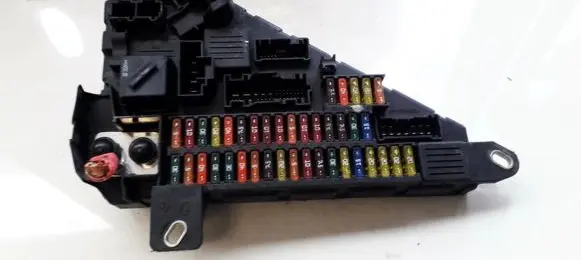 BMW 5 E60 E61 Fuse box set 690661901 6906619-01