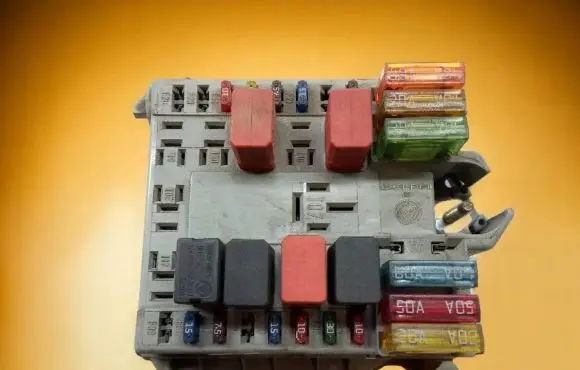 Fiat Punto Evo Fuse box set 46766773