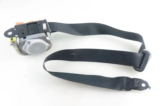 Mazda CX-7 Front seatbelt 