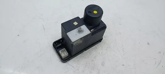 Audi 80 90 S2 B4 Central locking vacuum pump 4A0862257C