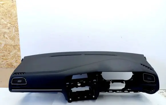 Volkswagen Golf VII Dashboard 5G2857181A 5G2858295A