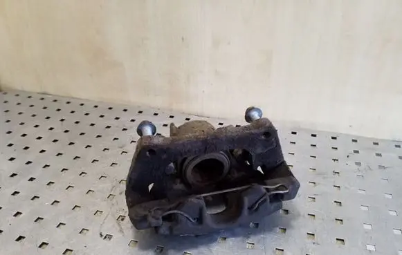 Volvo XC70 Front brake caliper