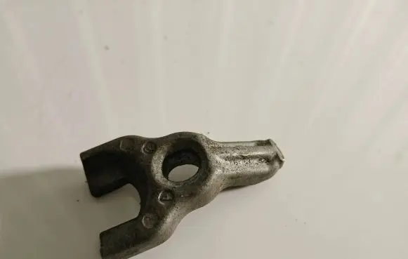 BMW 1 E81 E87 Fuel Injector clamp holder