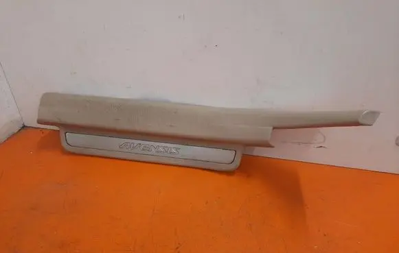 Toyota Avensis Verso side skirts sill cover 67918-05040