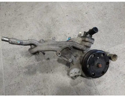 Chevrolet Silverado Water pump 12623753