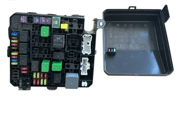 Mitsubishi Lancer Evolution X Fuse box set 8565A269