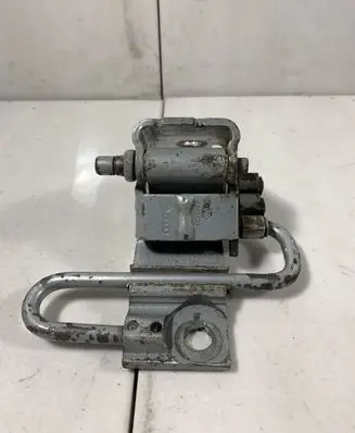 Audi A3 S3 8P Front door lower hinge 8E08314114