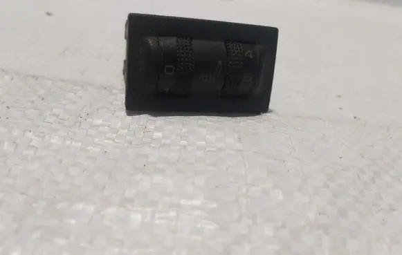 Skoda Octavia Mk1 (1U) Seat heating switch 1U6963563C