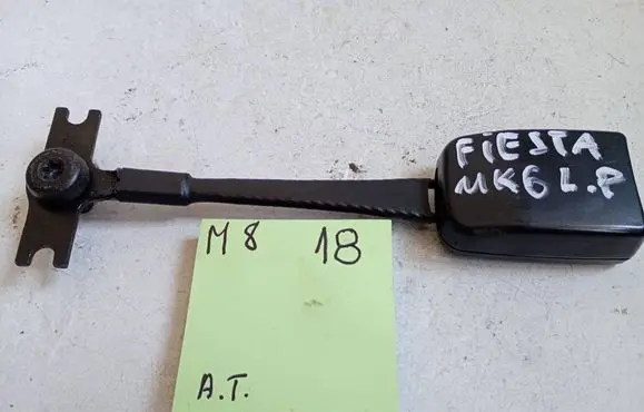 Ford Fiesta Front seatbelt buckle 1212123