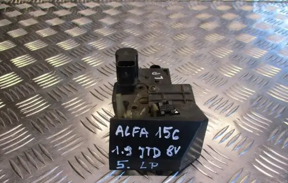 Alfa Romeo 156 Front door lock