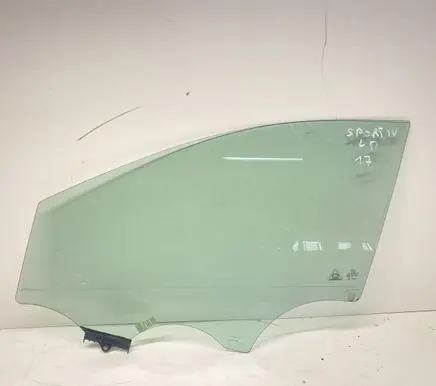 KIA Sportage Front windscreen/windshield window 