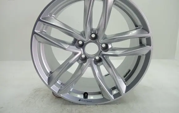Audi A4 S4 B9 8W R18 alloy rim 8W0601025EB