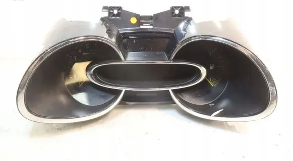 Renault Clio IV Clock 