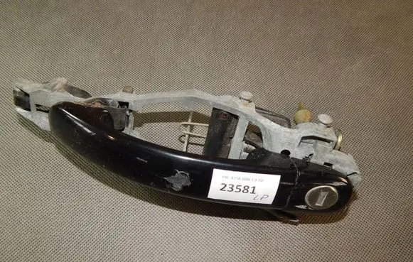 Volkswagen Jetta V Front door exterior handle