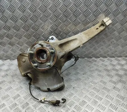 Land Rover Discovery 5 Front wheel hub L8B22C300CB MY423K185AE