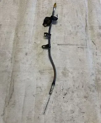 Toyota Avensis T250 Oil level dip stick 