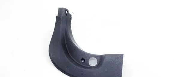Foot area side trim