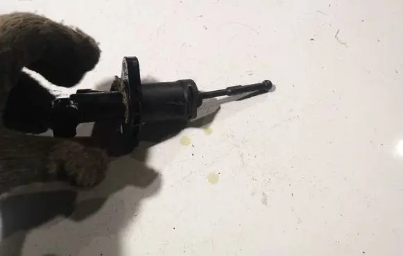 Skoda Fabia Mk2 (5J) Clutch master cylinder 6B0721399