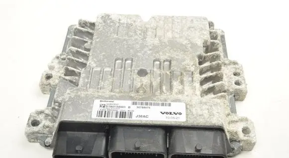 Volvo C30 Engine control unit/module ECU 30788975