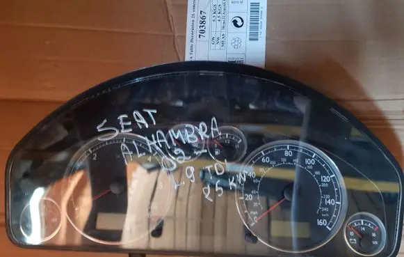 Ford Galaxy Speedometer (instrument cluster) 7M7920940L