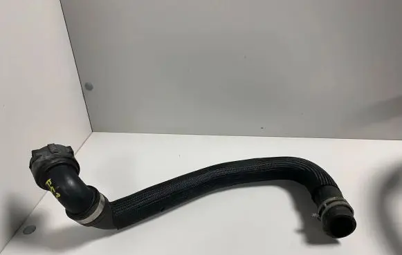 Volvo S60 Engine coolant pipe/hose 31474863