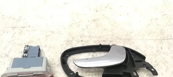 Seat Toledo II (1M) Front door interior handle 1M0837114 51249