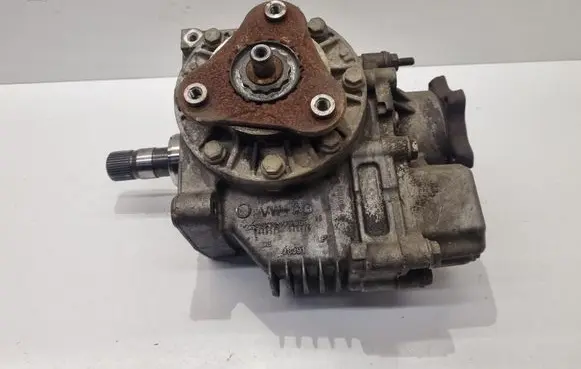Gearbox transfer box case