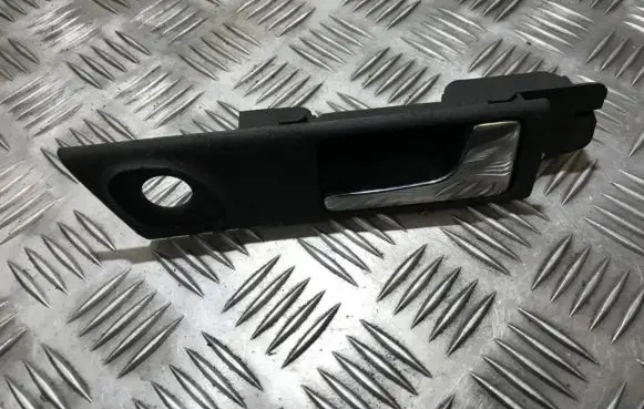 Audi A6 S6 C4 4A Front door interior handle 4a0839020