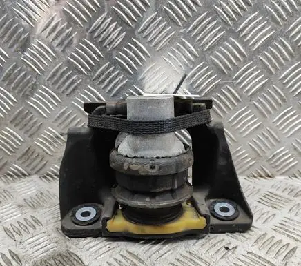 Volvo S90, V90 Engine mount bracket 26008326F22