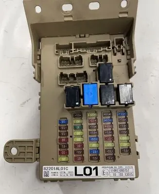 Subaru Outback (BS) Fuse box set 82201AL01C