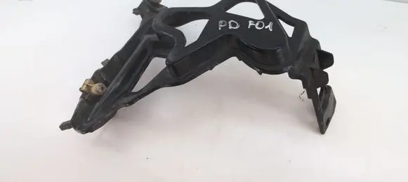 BMW 7 F01 F02 F03 F04 Fender mounting bracket 7046352