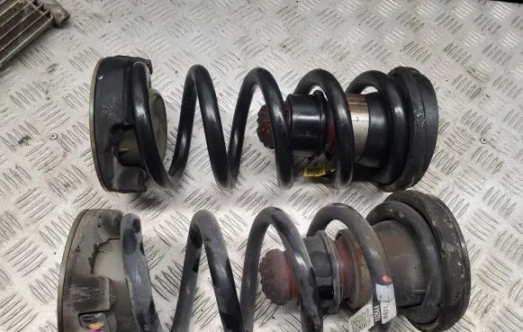 Chrysler Pacifica Rear coil spring P68231026AA