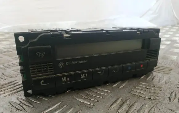 Volkswagen PASSAT B5 Interior fan control switch 3B1907044D