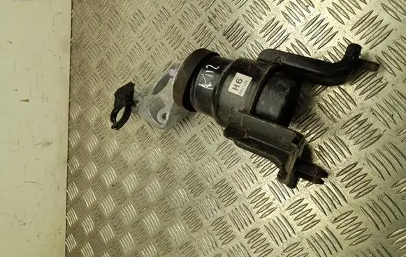 Lexus ES VII XZ10 Engine mount bracket IY021234