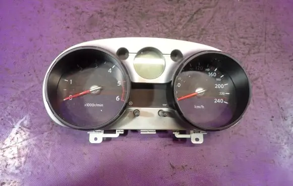 Nissan Qashqai Speedometer (instrument cluster) JD08D