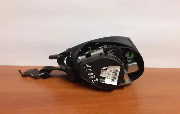 Mercedes-Benz Sprinter W906 Front seatbelt 2018680222 601384100