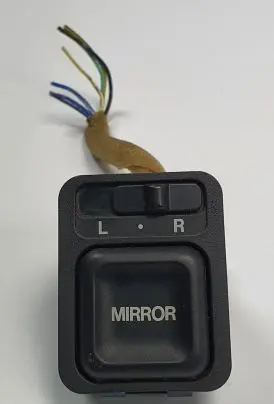 Honda Prelude Wing mirror switch M14106